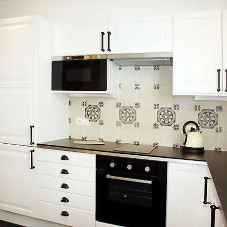 Modern In Saint-germain - 3 Persons