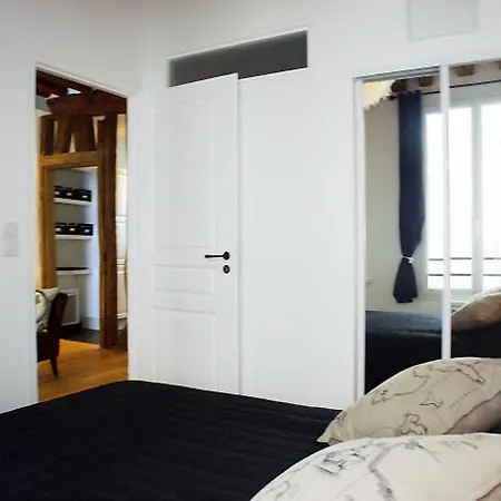 Modern In Saint-germain - 3 Persons شقة *